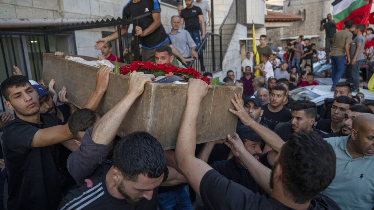 Похороны палестинки Май Афанех, застреленной израильскими военными на Западном берегу Иордана. 23 августа 2022.
