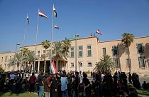 أنصار التيار الصدري داخل القصر الحكومي في بغداد