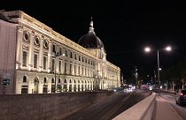 Cidade francesa de Lyon reduz iluminação de monumentos para poupar energia