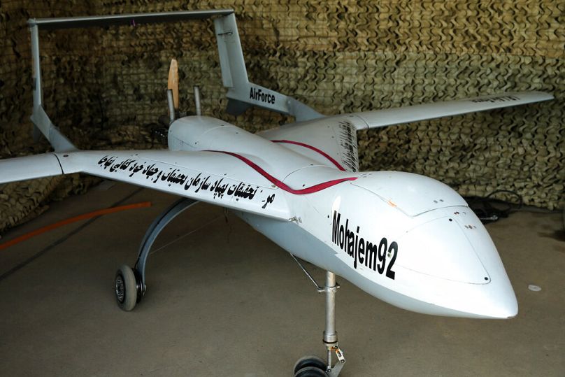 مسيرة الاستطلاع الإيرانية "مهاجم 92" خلال عرض لسلاح الجو عام 2015