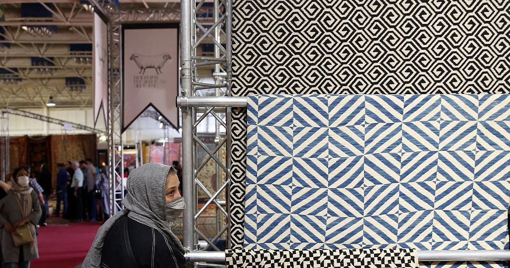Traditional Iranian carpets get a contemporary makeover - Vimarsana News