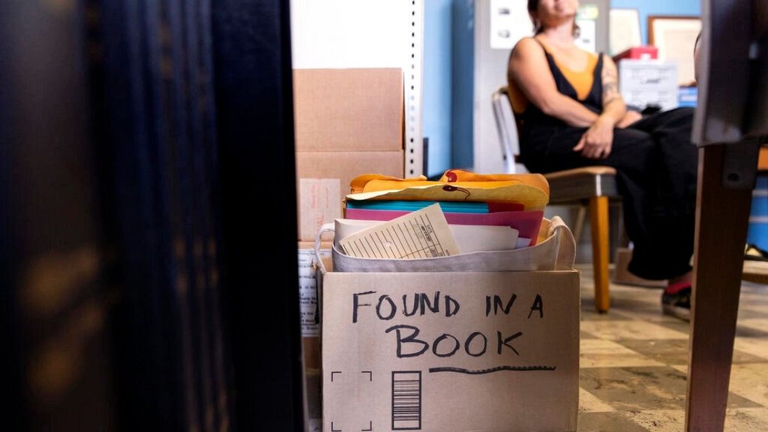 forgotten-treasures-the-stranger-things-people-leave-in-library-books