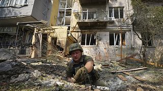 Ukrán katona a kelet-ukrajnai Harkivban