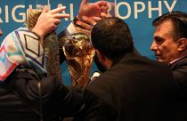 بی نظمی در مراسم رونمایی از کاپ جام جهانی 