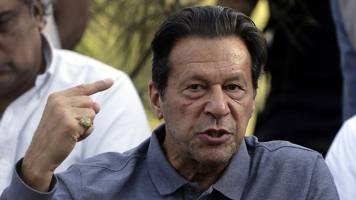 محكمة مكافحة الإرهاب الباكستانية تمدد الكفالة المؤقتة للإفراج عن رئيس الوزراء السابق عمران خان، 1 سبتمبر 2022.