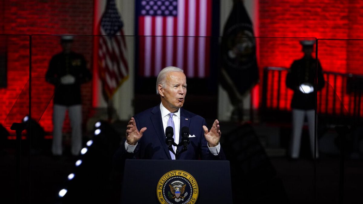 Joe Biden delante del Hall de la Independecia, Filadelfia, Estados Unidos 1/9/2022