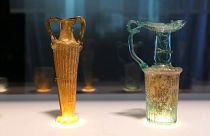 المتحف البريطاني يتولةى ترميم قطع أثرية زجاجية تضررت من انفجار مرفأ بيروت عام 2020 