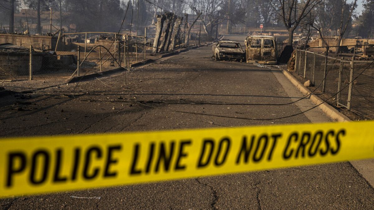 Lakott területeken is pusztítanak a bozóttüzek Kaliforniában