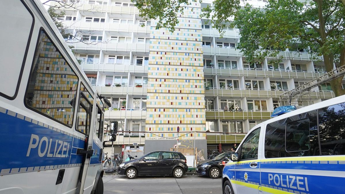 Berlin'de baltalı saldırının meydana geldiği apartman