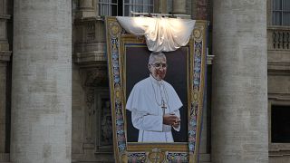 El retrato de Juan Pablo I en la fachada de la basílica de San Pedro este domingo