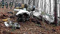 حطام طائرة صغيرة تحطمت في ظروف غامضة في جنوب النمسا، بالقرب من مدينة فيلدكيرشن، الأحد، 1 أبريل 2007
