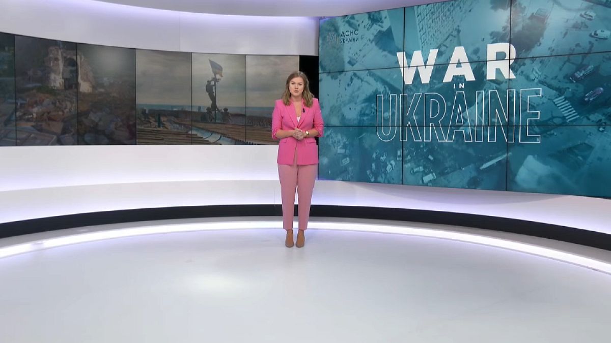 Sasha Vakulina, periodista de euronews, presenta los mapas de la guerra