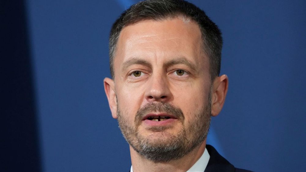 Photo of Slovenská vláda stratila väčšinu po vystúpení strany Junior z koalície