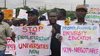 Nigeria’s university lecturers end eight-month strike