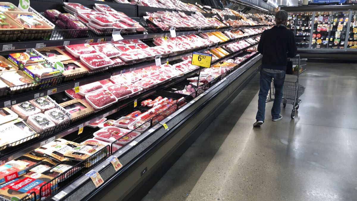 Húsok egy szupermarketben