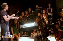 El venezolano Gustavo Dudamel recibe la Orden de Artes y Letras como director de la Ópera de París