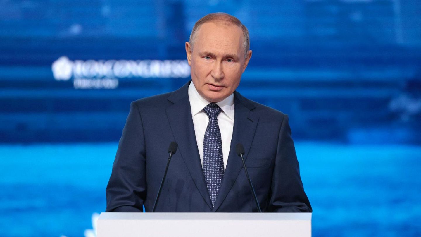 بوتين: عزل روسيا مستحيل وحمى العقوبات الغربية تهدد العالم بأسره | Euronews