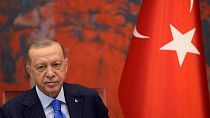 الرئيس التركي رجب طيب أردوغان خلال مؤتمر صحفي في بلغراد، صربيا.
