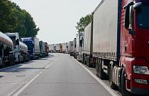 Camiões bloqueados na fronteira entre a Ucrânia e a Polónia