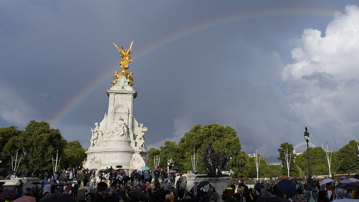 O arco-íris apareceu para homenagear Isabel II