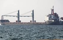 Fulmar S kuru yük gemisi 12 bin ton mısırla Odesa limanından yola çıkıyor