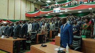 Burundi : le Premier ministre sortant accueille son successeur