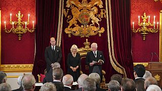 İngiltere'de 3. Charles'ın Kral olduğu törenle resmen ilan edildi