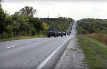 Vehículos militares rusos se dirigen a la dirección de Kharkiv en una misión en Ucrania