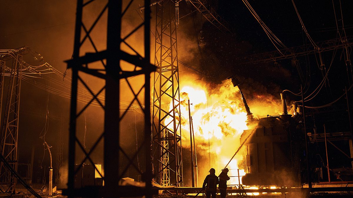 حريق بمحطة كهرباء خاركيف