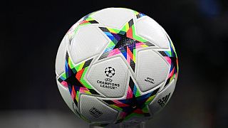 الكرة الرسمية لدوري أبطال أوروبا خلال مباراة دوري أبطال أوروبا المجموعة ج بين إنتر ميلان وبايرن ميونخ.
