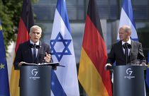 İsrail Başbakanı Yair Lapid ve Almanya Başbakanı Olaf Scholz
