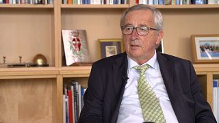 Juncker: "Il modo in cui l'Unione europea ha trattato la Grecia non è stato tra i migliori"