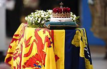 Гроб с телом Елизаветы II оставили в Соборе Святого Эгидия в Эдинбурге на 24 часа