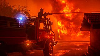 Cette photo fournie par les pompiers a été prise près du village de Saumos, dans le sud-ouest de la France, lundi 12 septembre 2022.