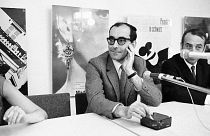 Le réalisateur Godard lors d'une conférence de presse à Berlin, le 27 juin 1966.