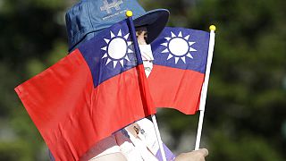 Tayvanlı güzellik kraliçesinin Malezya'da sahneye bayrakla çıkması 'engellendi'