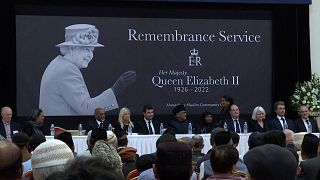 مراسم یادبود ملکه الیزابت دوم در بزرگترین مسجد لندن