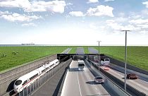 Le plus long tunnel immergé du monde sera composé d'une autoroute à quatre voies et de deux voies ferrées.