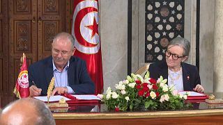 Tunisia: Govt reaches pay deal with key union
