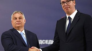 Orbán Viktor és Alexander Vucic egy belgrádi sajtótájékoztatón 2021 júliusában