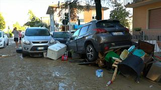 خسائر بشرية ومادية كبيرة تخلفها الفيضانات في وسط إيطاليا.