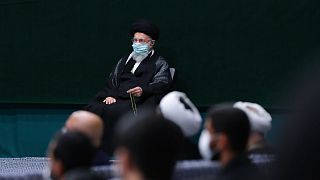 تصویری که پایگاه اینترنتی رهبر ایران از حضور علی خامنه‌ای در مراسم روز اربعین منتشر کرده است