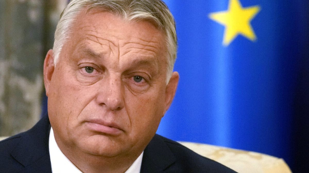 Der ungarische Regierungschef Viktor Orban kommt durch die Drohung aus Brüssel unter Druck.