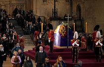 II. Erzsébet szeptember 19-i temetését a történelmi gyászszertartások között emlegetik