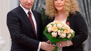 Putin con la cantante Pugacheva