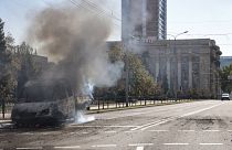 Сгоревший автомобиль в Донецке
