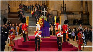 نعش الملكة إليزابيث الثانية في قاعة وستمنستر، لندن، 18 سبتمبر 2022