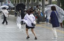 Ülkede bu yıl meydana gelen 14. tayfun olarak tanımlanan "Nanmadol'un farklı noktalara doğrusal hareketli yağışlar taşıyacağı kaydedildi