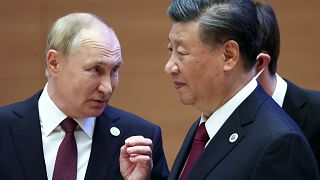 الرئيسان الصيني شي جين بينغ والروسي فلاديمير بوتين خلال قمة منظمة شنغهاي للتعاون