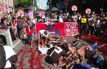 Centenas de indígenas protestam na Avenida Paulista em São Paulo
